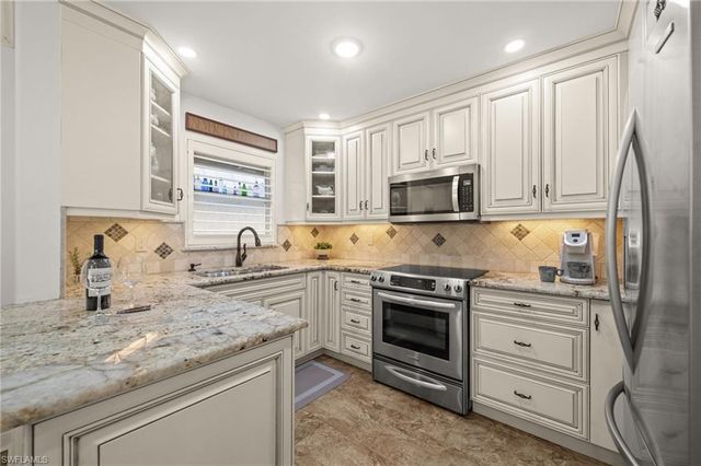 1549 Sandpiper ST # 80, Naples, FL 34102