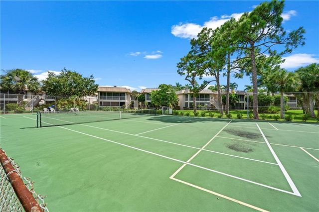 1549 Sandpiper ST # 80, Naples, FL 34102