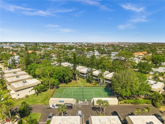 1549 Sandpiper ST # 80, Naples, FL 34102