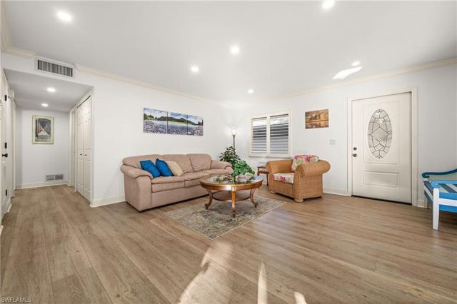 1549 Sandpiper ST # 80, Naples, FL 34102