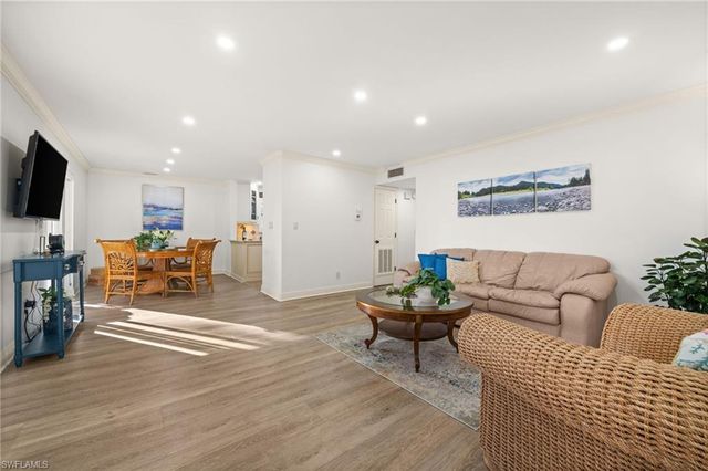 1549 Sandpiper ST # 80, Naples, FL 34102