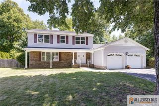 32 Ellmyer Road, Edison, NJ 08820
