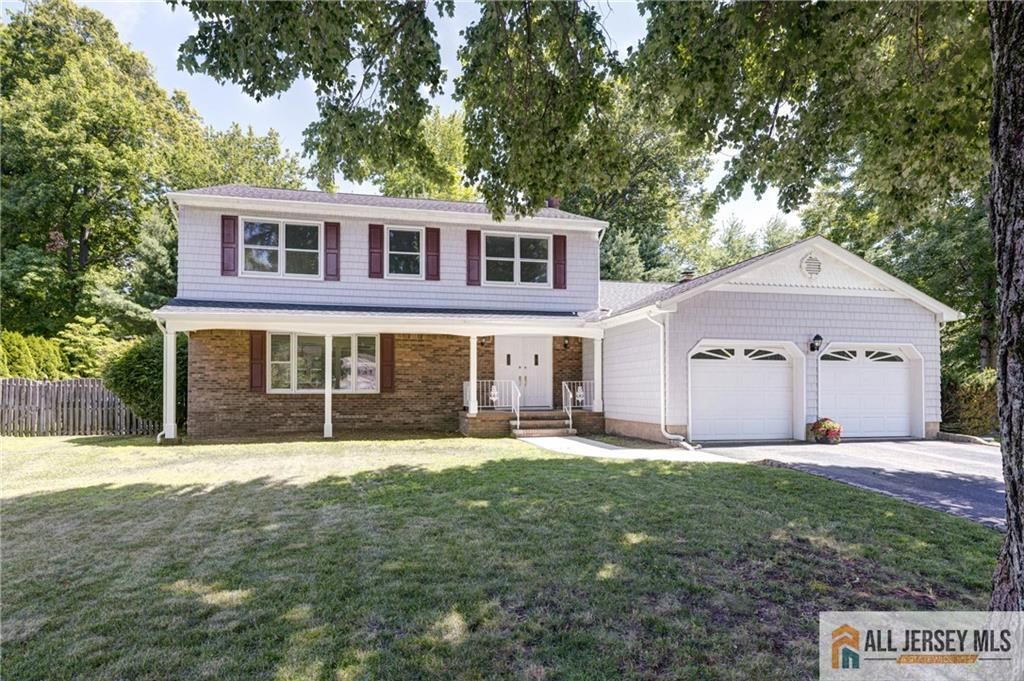 32 Ellmyer Road, Edison, NJ 08820