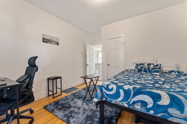 71 Maywood St, Worcester, MA 01603