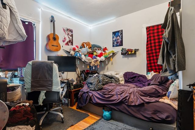 71 Maywood St, Worcester, MA 01603
