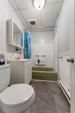 71 Maywood St, Worcester, MA 01603