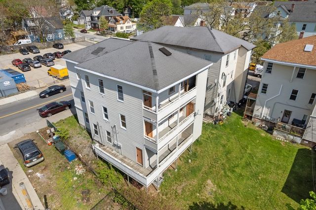 71 Maywood St, Worcester, MA 01603