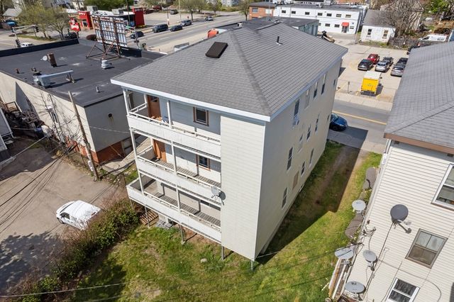 71 Maywood St, Worcester, MA 01603