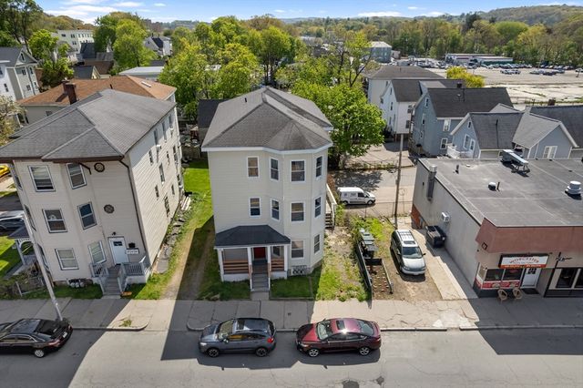 71 Maywood St, Worcester, MA 01603