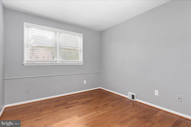7410 DICKENSON ST, Springfield, VA 22150
