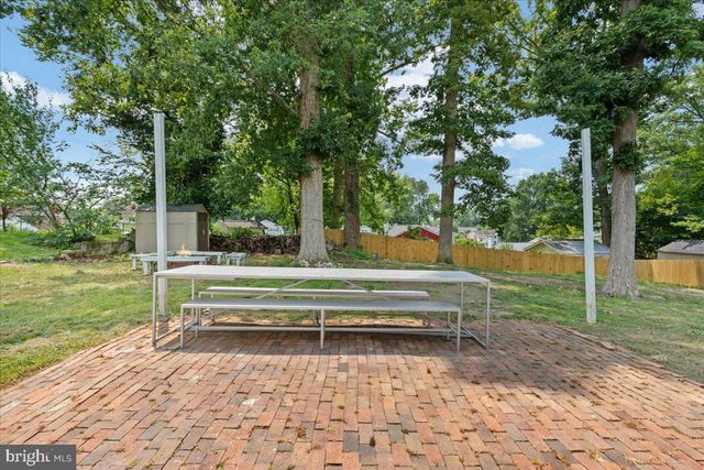 7410 DICKENSON ST, Springfield, VA 22150