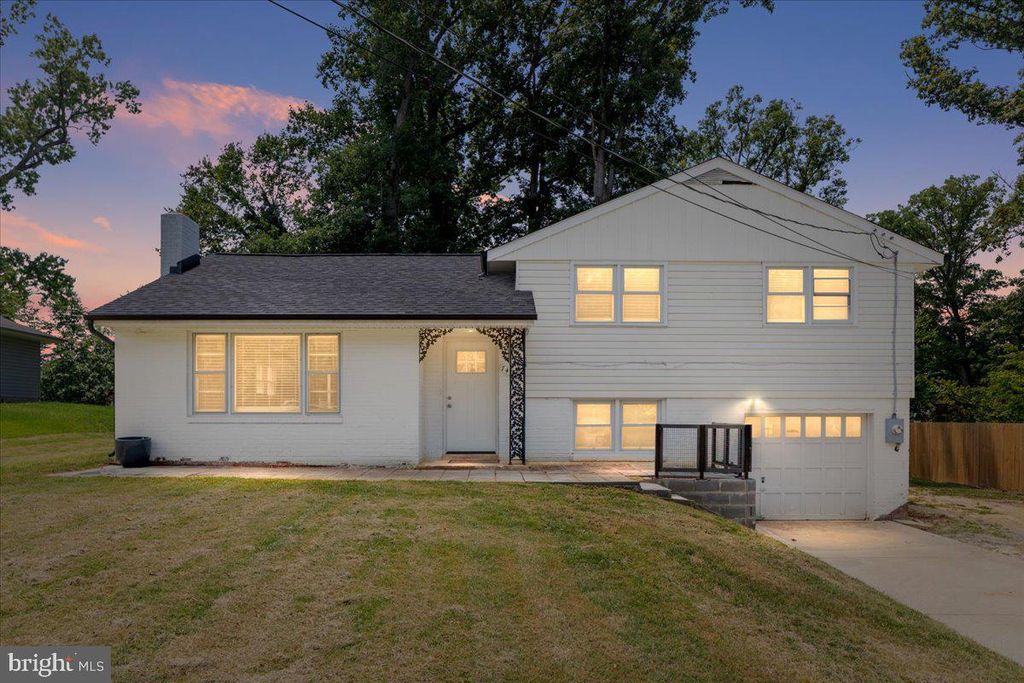 7410 DICKENSON ST, Springfield, VA 22150