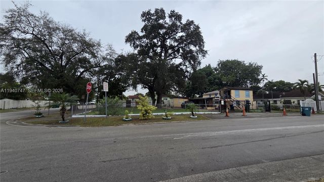 3108 NW 29th St, Miami, FL 33142