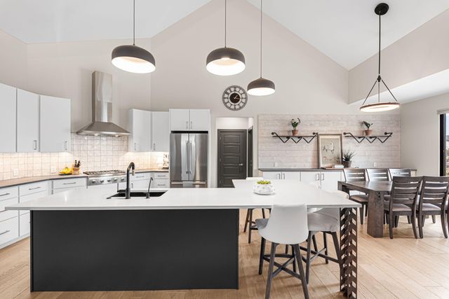 13340 Redbud Drive, St. John, IN 46311