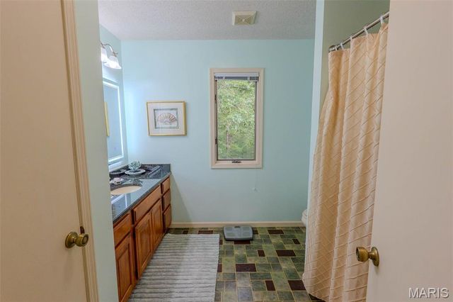 13151 County Road 2220, Rolla, MO 65401