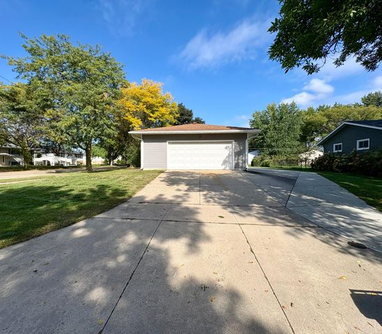 1464 6th Avenue SE, Rochester, MN 55904