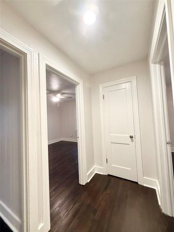 119 Oak Drive, Lake Jackson, TX 77566