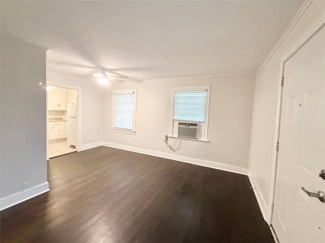 119 Oak Drive, Lake Jackson, TX 77566