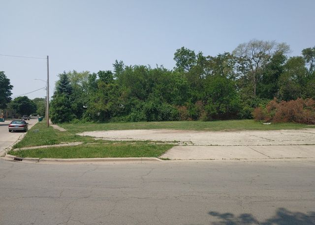 709 E Henry Street, Joliet, IL 60433