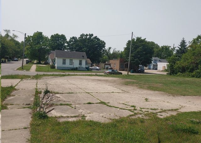 709 E Henry Street, Joliet, IL 60433