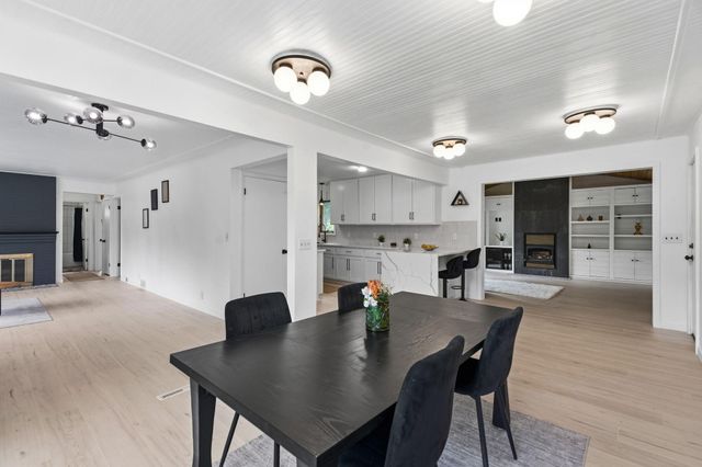 3662 Robin Lane, Minnetonka, MN 55305