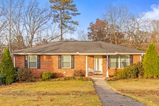 74 Kriswood Drive, Rossville, GA 30741