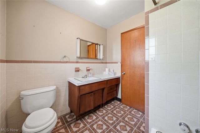 1471 Debra Drive, Ashtabula, OH 44004