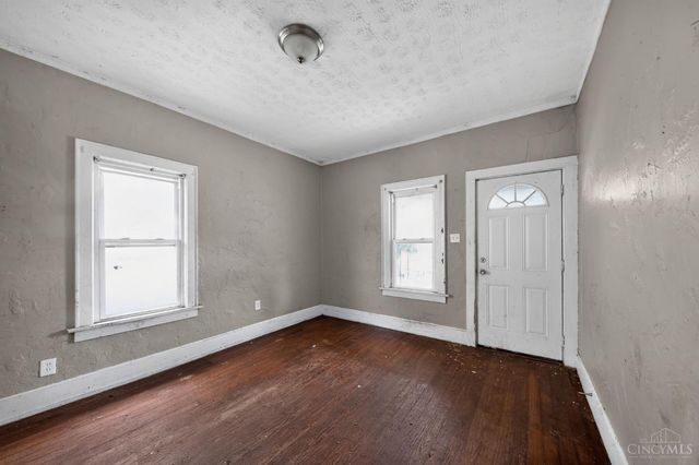 1507 Lawn Avenue, Middletown, OH 45044