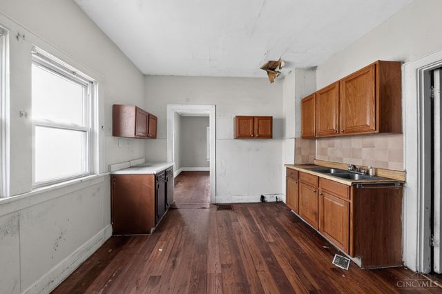1507 Lawn Avenue, Middletown, OH 45044
