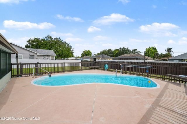 448 Americana Boulevard NW, Palm Bay, FL 32907