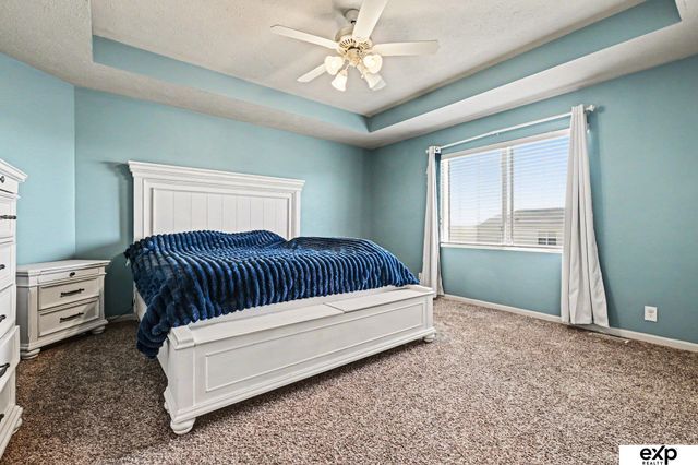 8707 S 68th Street, Papillion, NE 68133