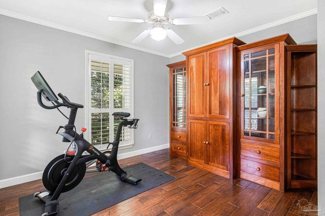 5144 Soundside Dr, Gulf Breeze, FL 32563