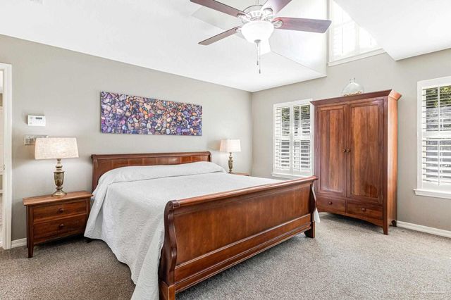 5144 Soundside Dr, Gulf Breeze, FL 32563