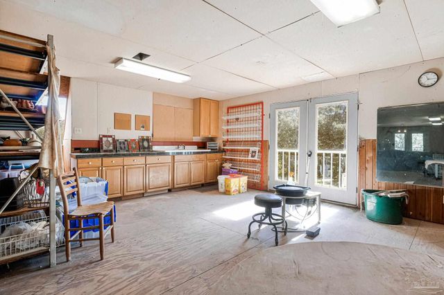 5144 Soundside Dr, Gulf Breeze, FL 32563