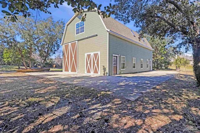 5144 Soundside Dr, Gulf Breeze, FL 32563