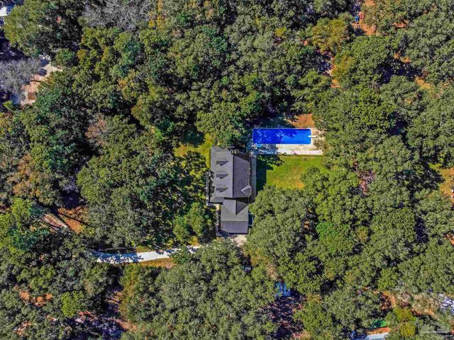 5144 Soundside Dr, Gulf Breeze, FL 32563