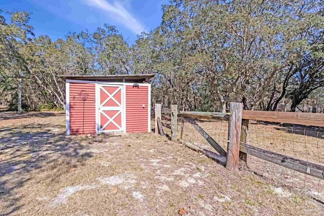 5144 Soundside Dr, Gulf Breeze, FL 32563