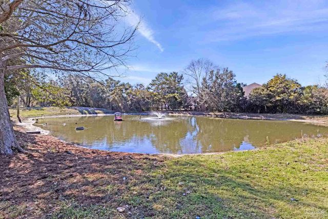 5144 Soundside Dr, Gulf Breeze, FL 32563