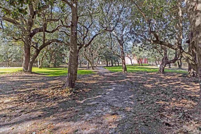 5144 Soundside Dr, Gulf Breeze, FL 32563