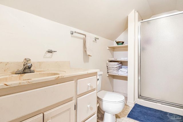 5144 Soundside Dr, Gulf Breeze, FL 32563