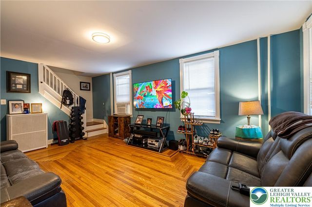 335 Mulberry Street, Catasauqua Boro, PA 18032