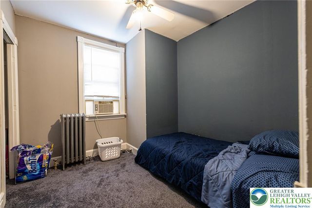335 Mulberry Street, Catasauqua Boro, PA 18032