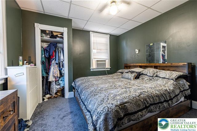 335 Mulberry Street, Catasauqua Boro, PA 18032