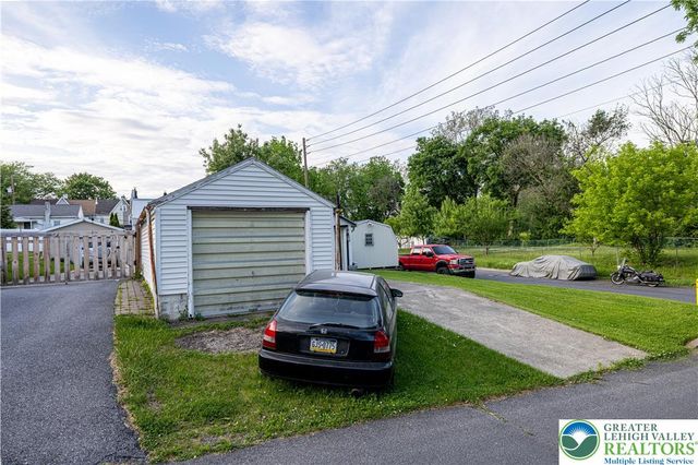 335 Mulberry Street, Catasauqua Boro, PA 18032