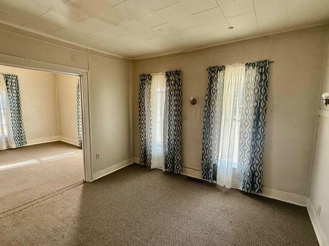 501 N Pine River Street, Ithaca, MI 48847