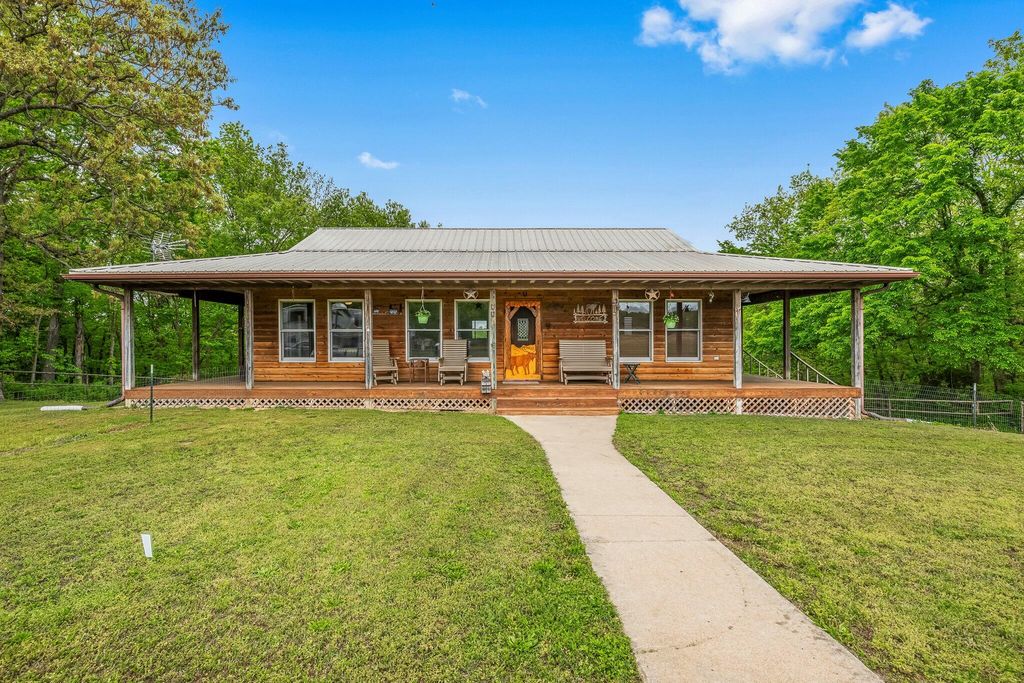 4949 South 196th Road, Halfway, MO 65663