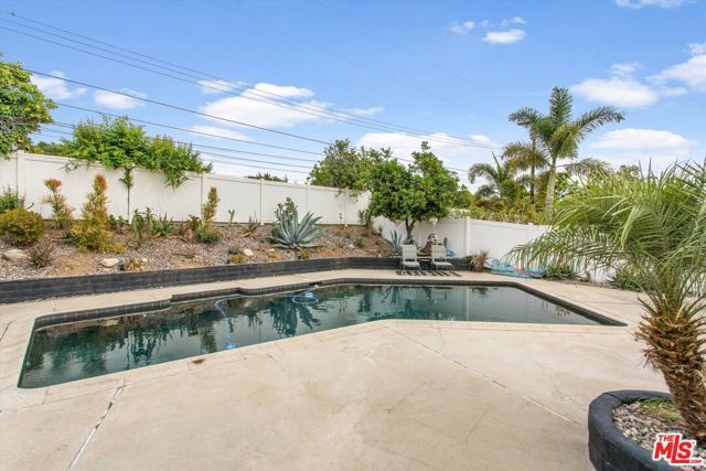 6995 Bonita Drive, Highland, CA 92346
