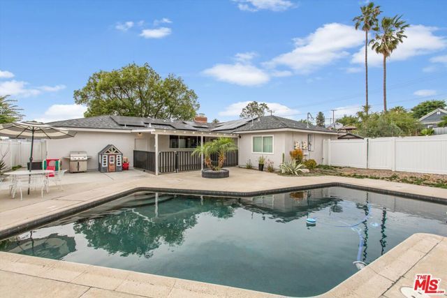 6995 Bonita Drive, Highland, CA 92346