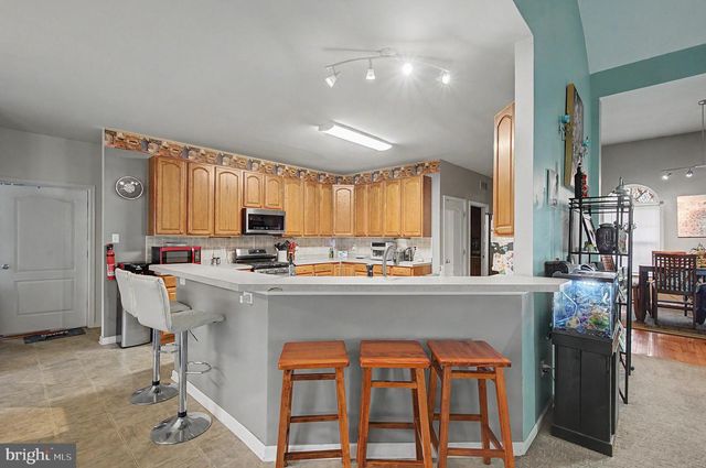 20 TOMASELLO DR, Millville, NJ 08332