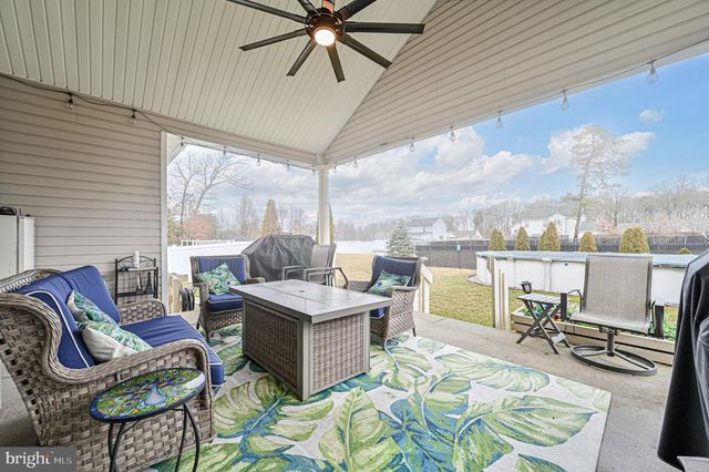 20 TOMASELLO DR, Millville, NJ 08332